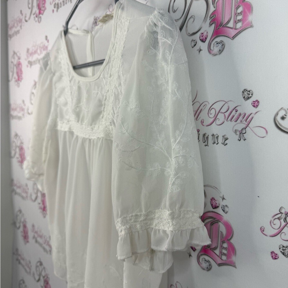 Rebellion T-shirt floral embroidered mesh flowers button up Ivory Floral Blouse - Picture 4 of 12